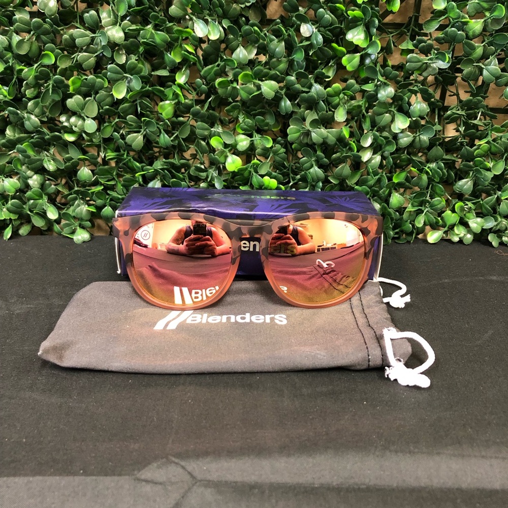 Blenders Eyewear Heart Rush H Series Sunglasses BE1028